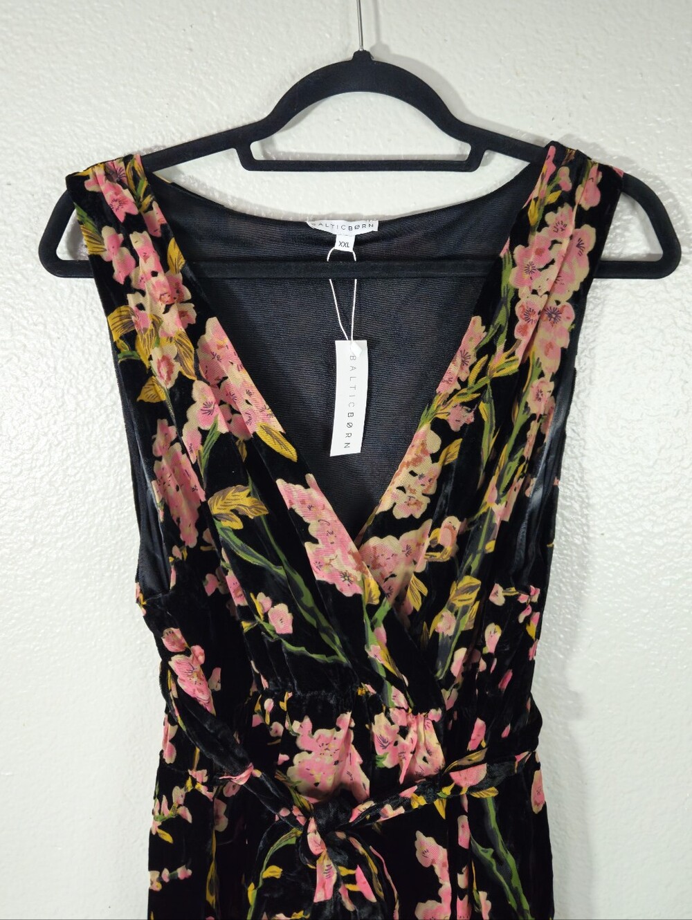 Baltic Born Lennon Black Floral Velvet Maxi Dress Size XXL - Picture 3 of 13